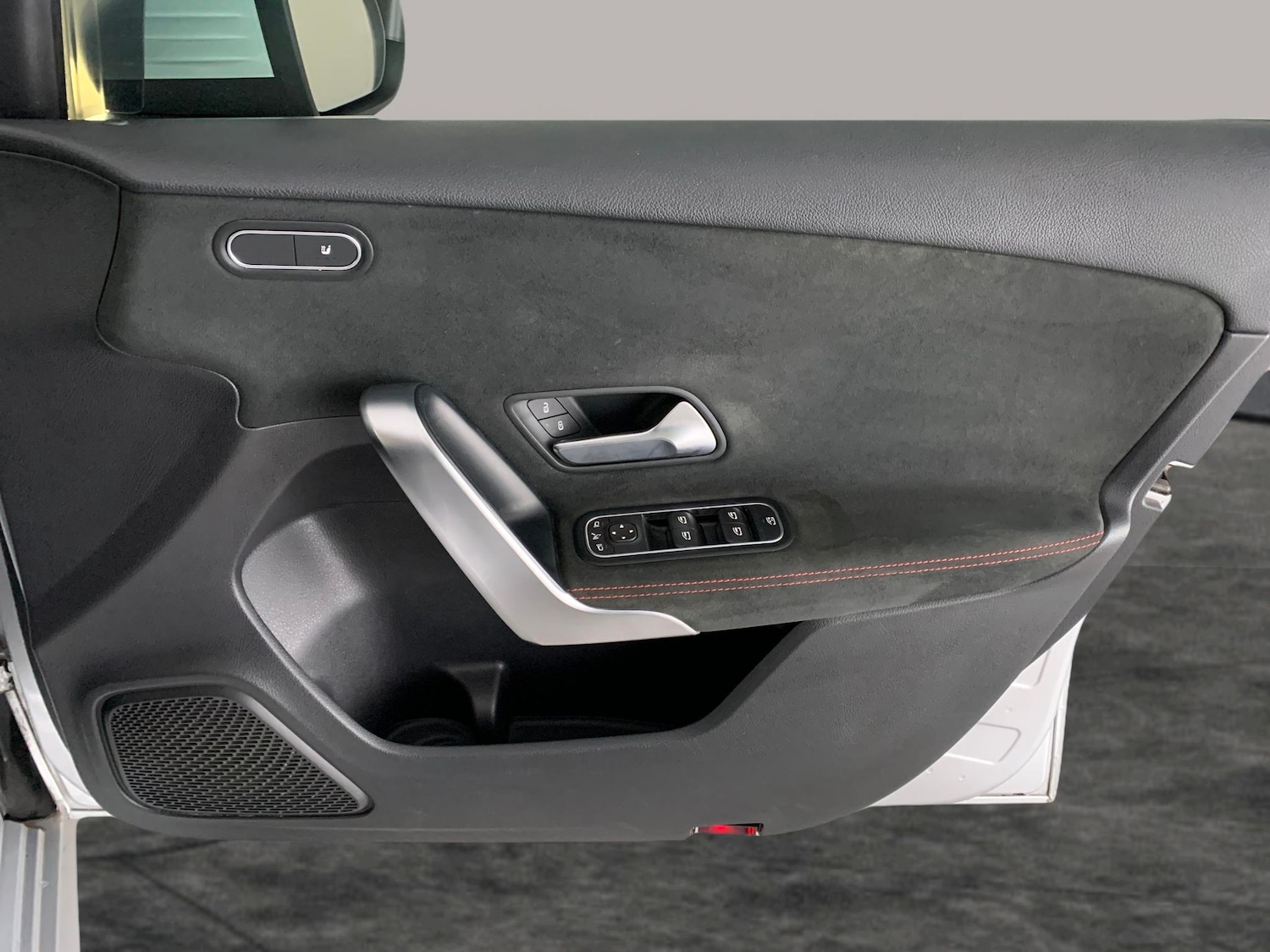 Used Mercedes-Benz A-Class 2019 for sale - 76663461: Photo 31