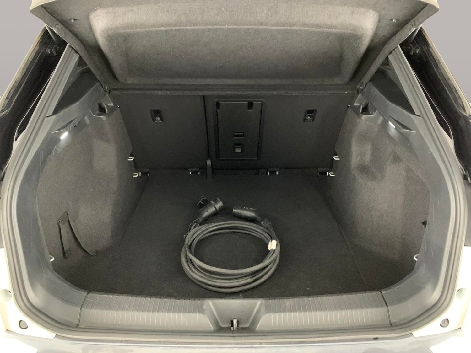 Used Volkswagen ID.4 2021 for sale - 76668692: Photo 34