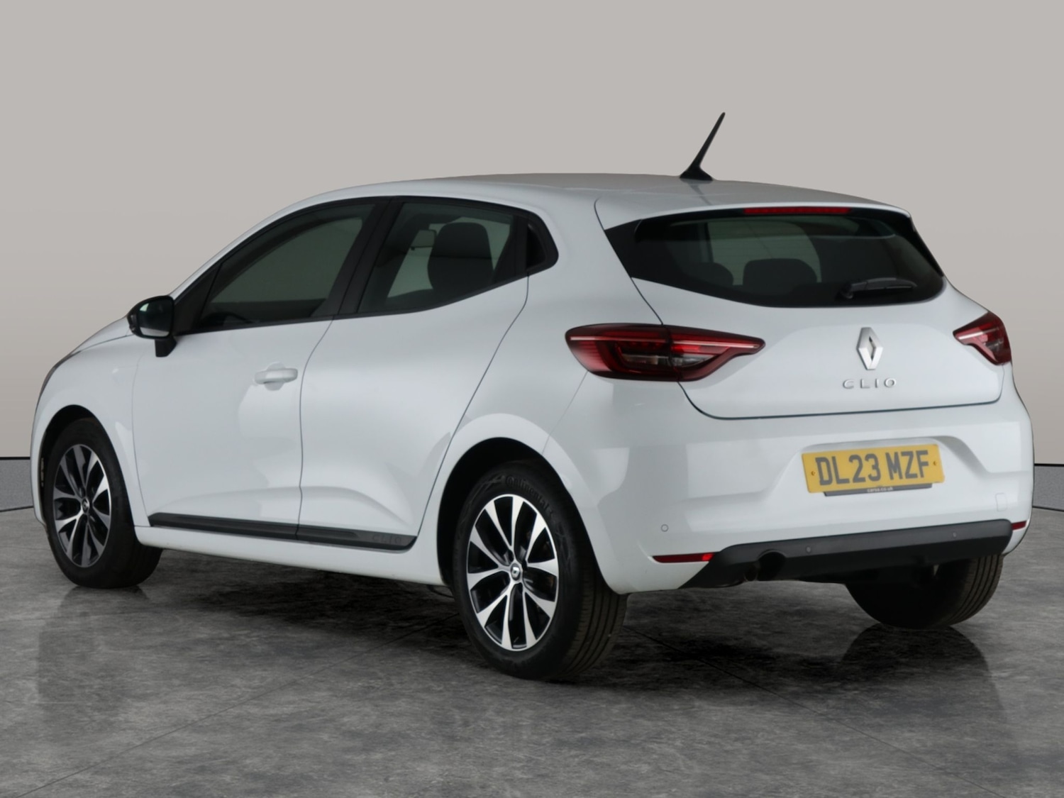 Used Renault Clio 2023 for sale - 76736195: Photo 11