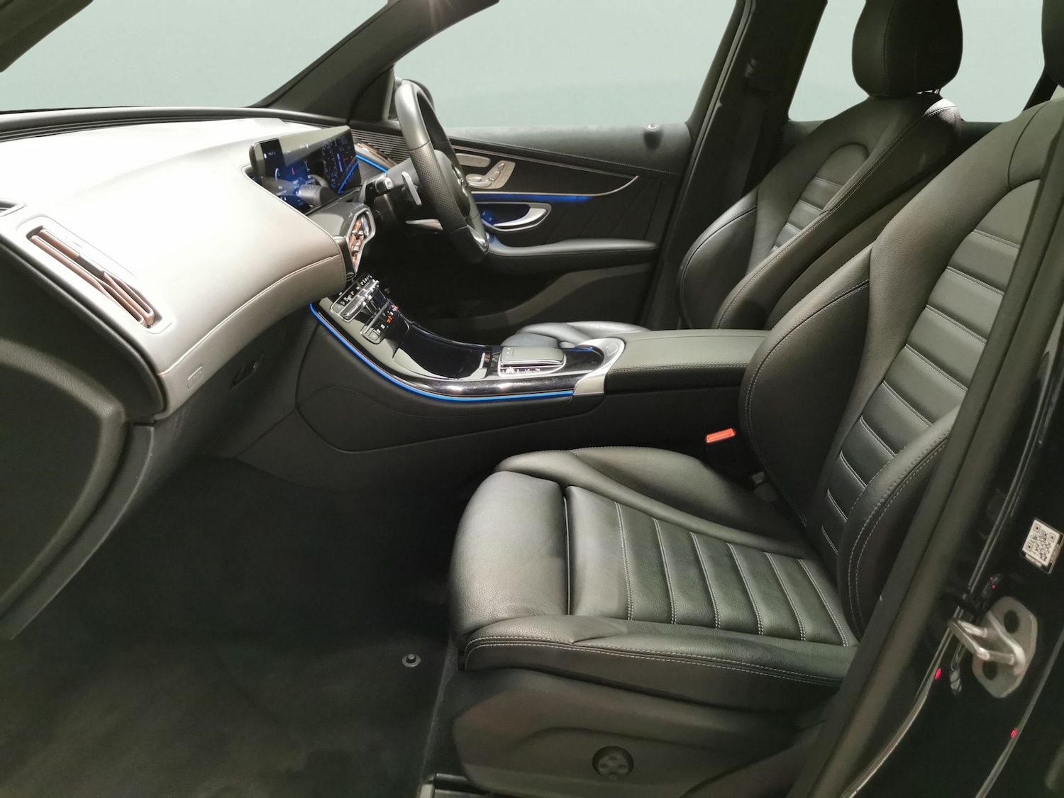 Used Mercedes-Benz EQC 2022 for sale - 76507942: Photo 4