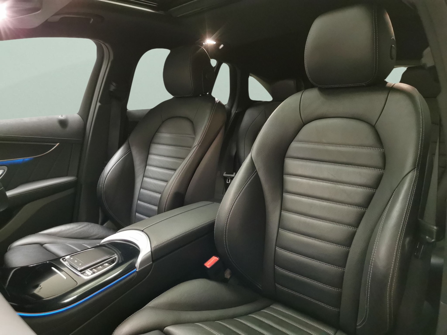 Used Mercedes-Benz EQC 2022 for sale - 76507942: Photo 7