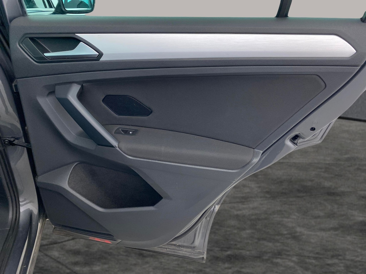 Used Volkswagen Tiguan 2019 for sale - 76364907: Photo 38