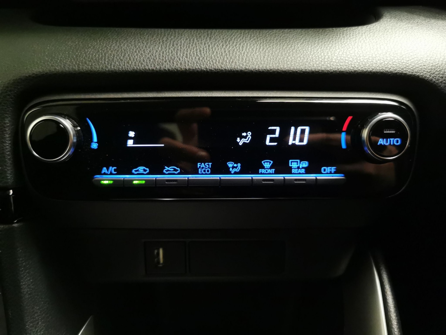 Used Toyota Yaris 2023 for sale - 77432337: Photo 17