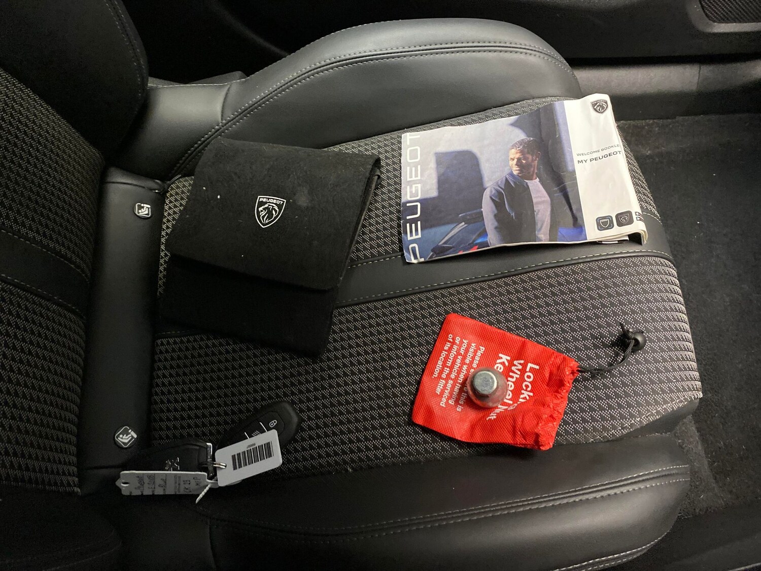 Used Peugeot 2008 2023 for sale - 78054019: Photo 32