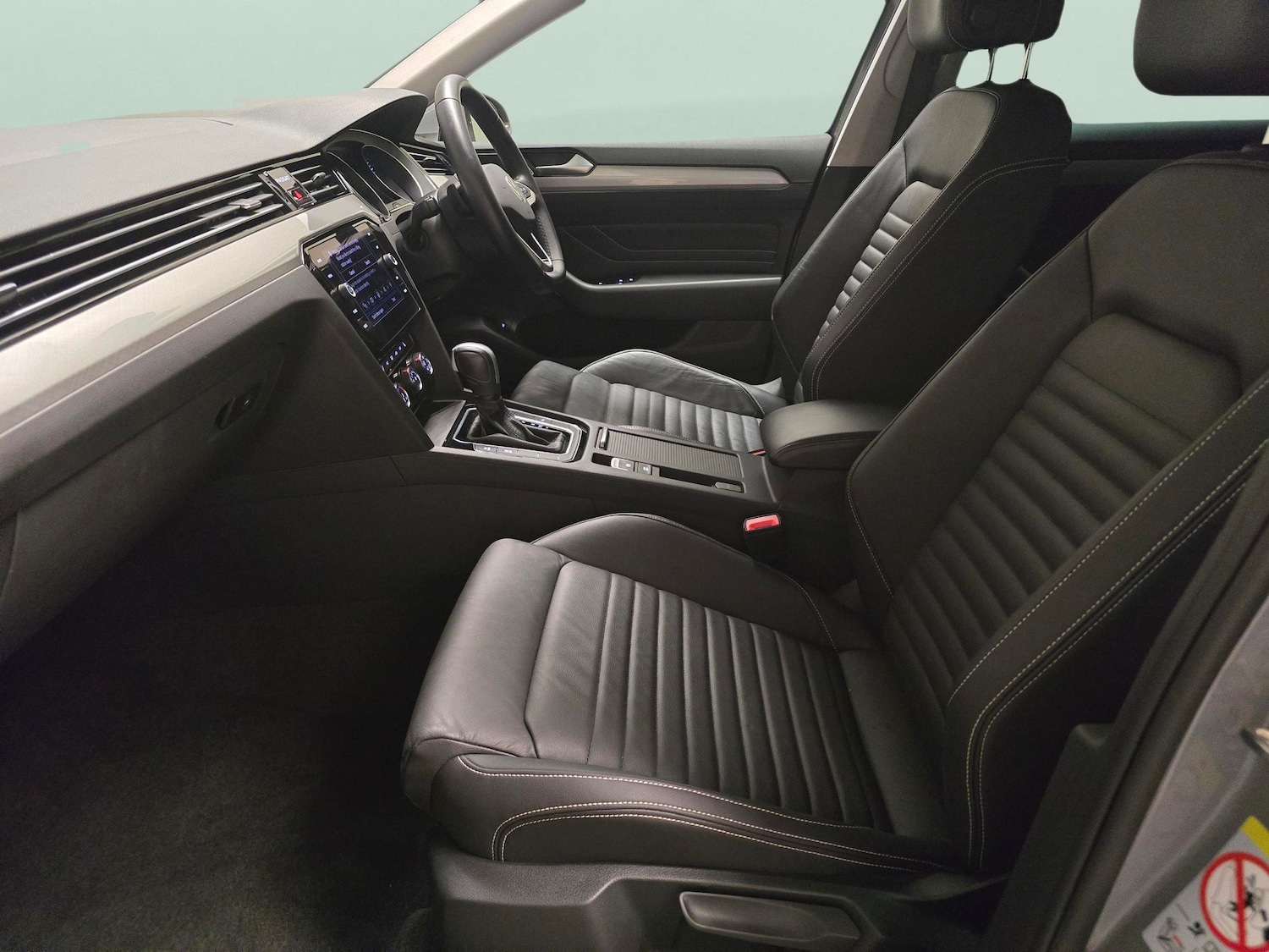 Used Volkswagen Passat 2022 for sale - 76147163: Photo 4