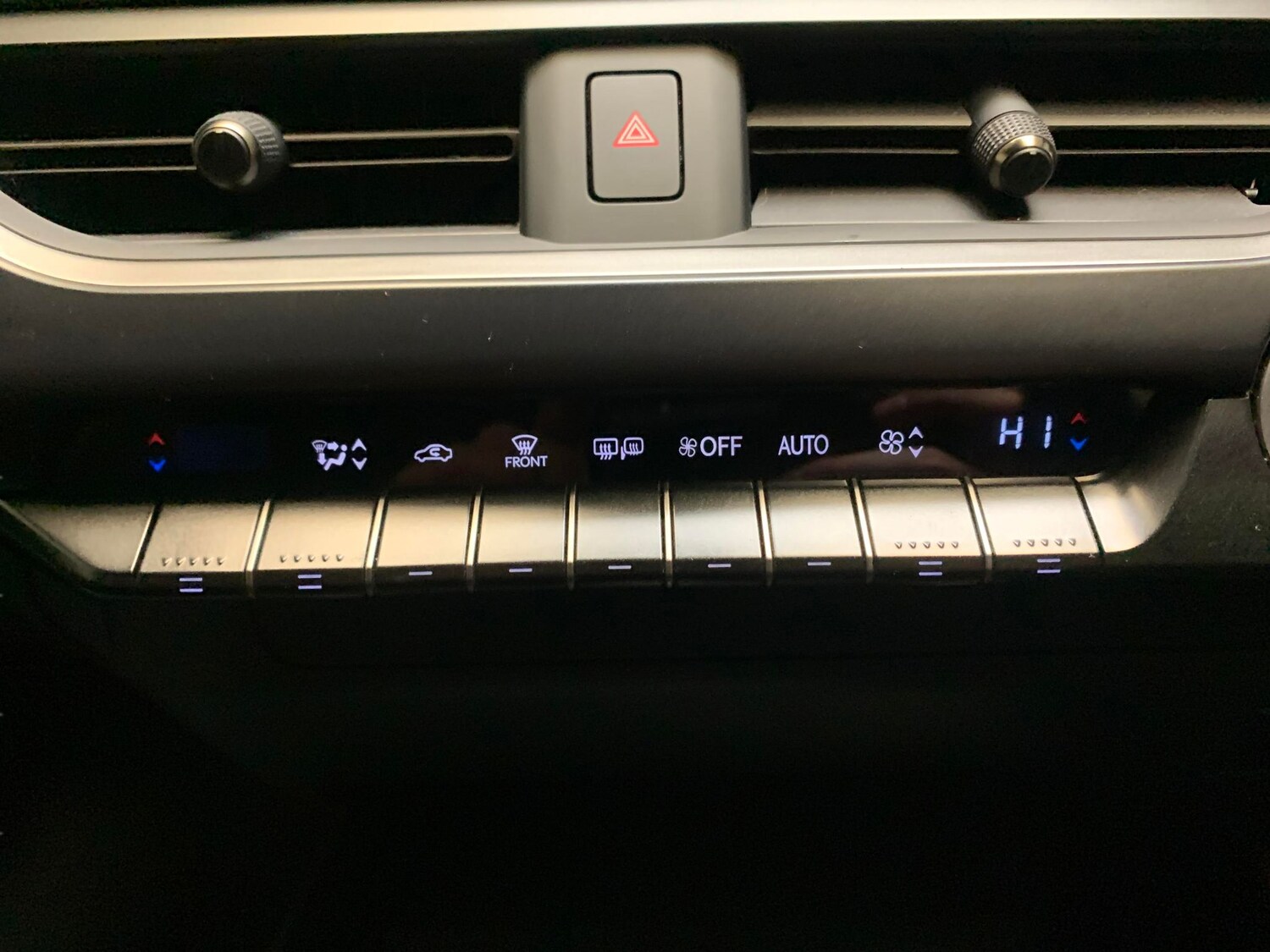 Used Lexus UX 2022 for sale - 77856081: Photo 18