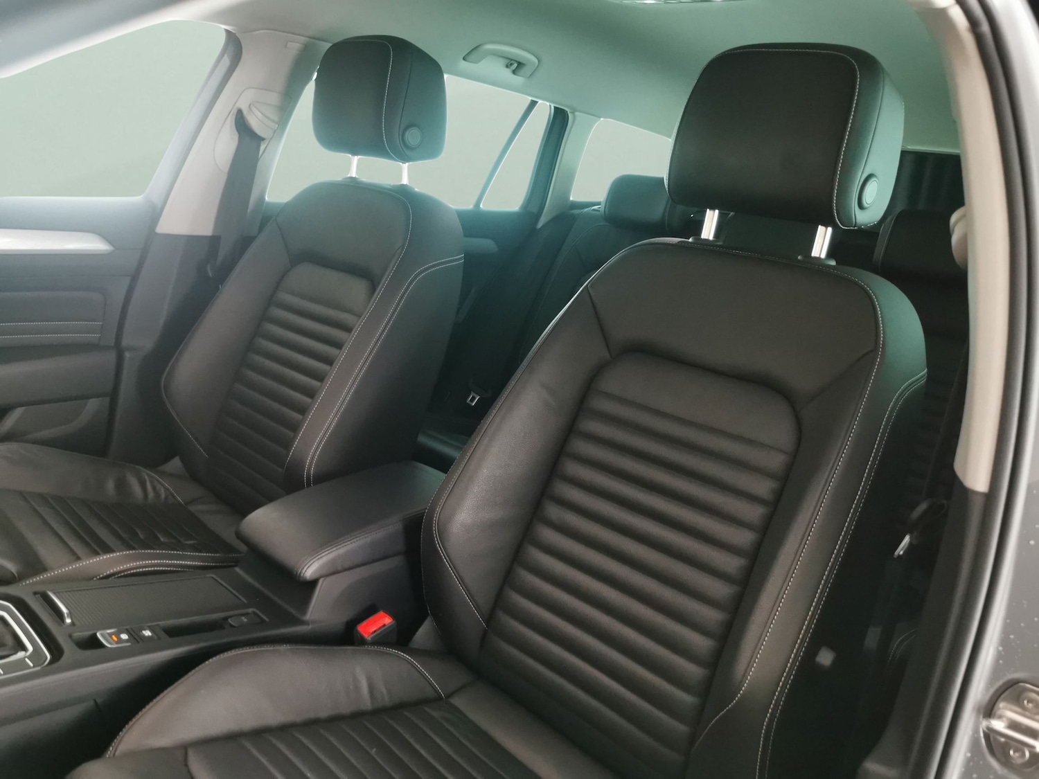 Used Volkswagen Passat 2022 for sale - 77206019: Photo 6