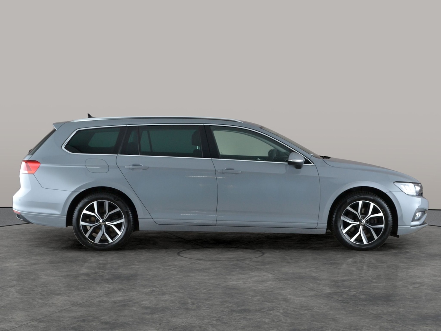 Used Volkswagen Passat 2022 for sale - 77206019: Photo 9