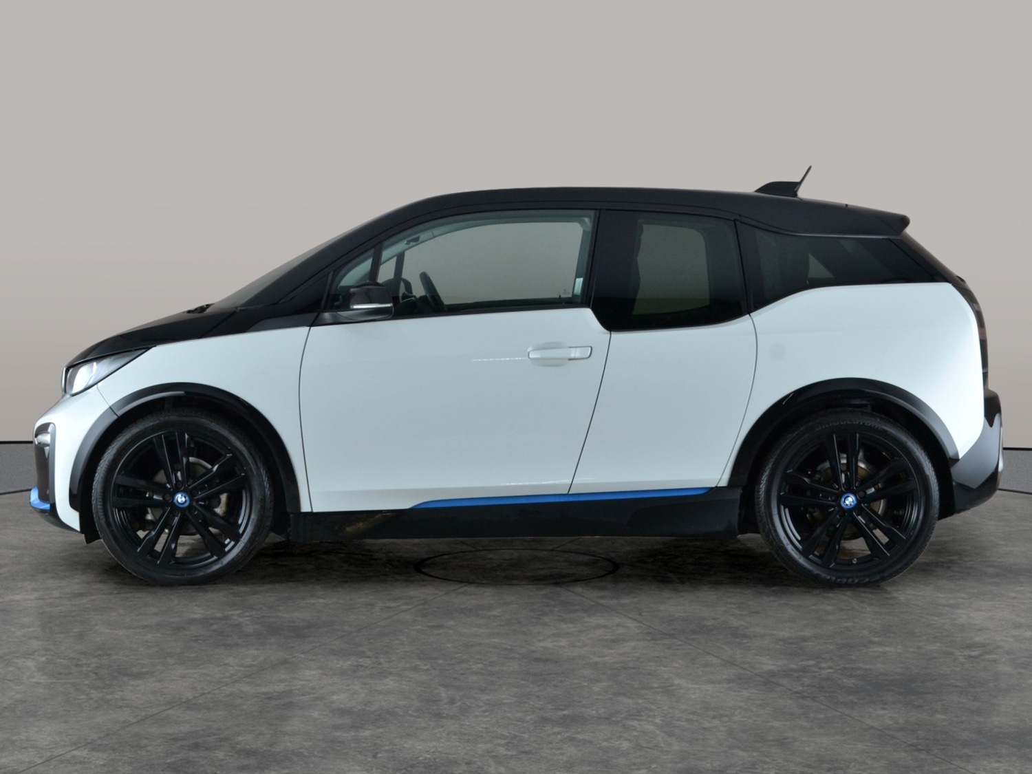 Used BMW i3 2020 for sale - 77255777: Photo 14