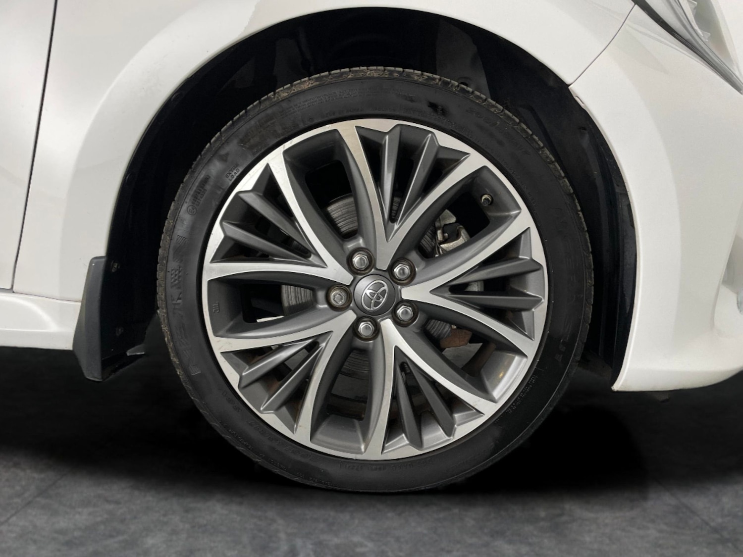 Used Toyota Yaris 2022 for sale - 77272044: Photo 29