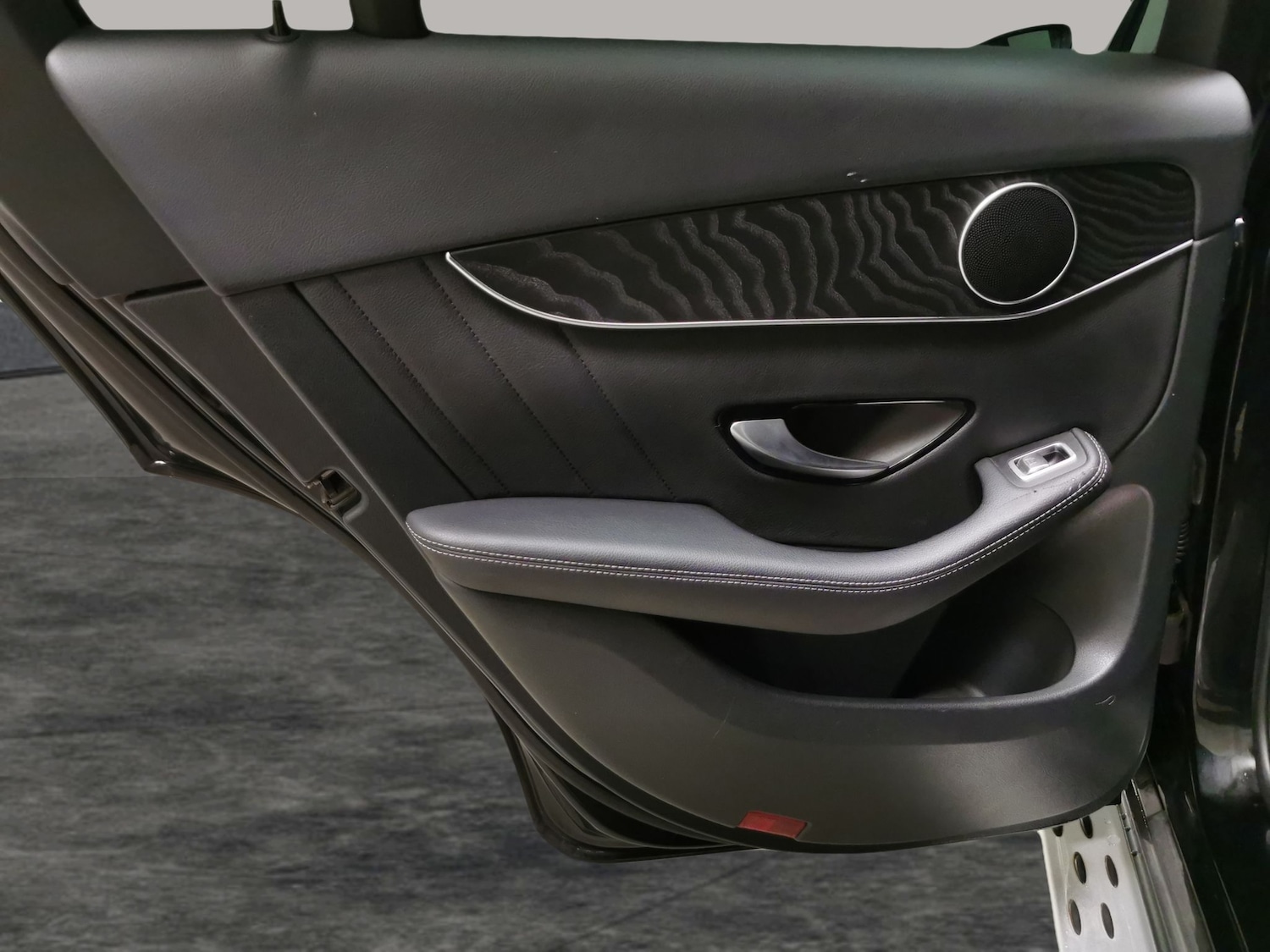 Used Mercedes-Benz GLC 2018 for sale - 76502004: Photo 27