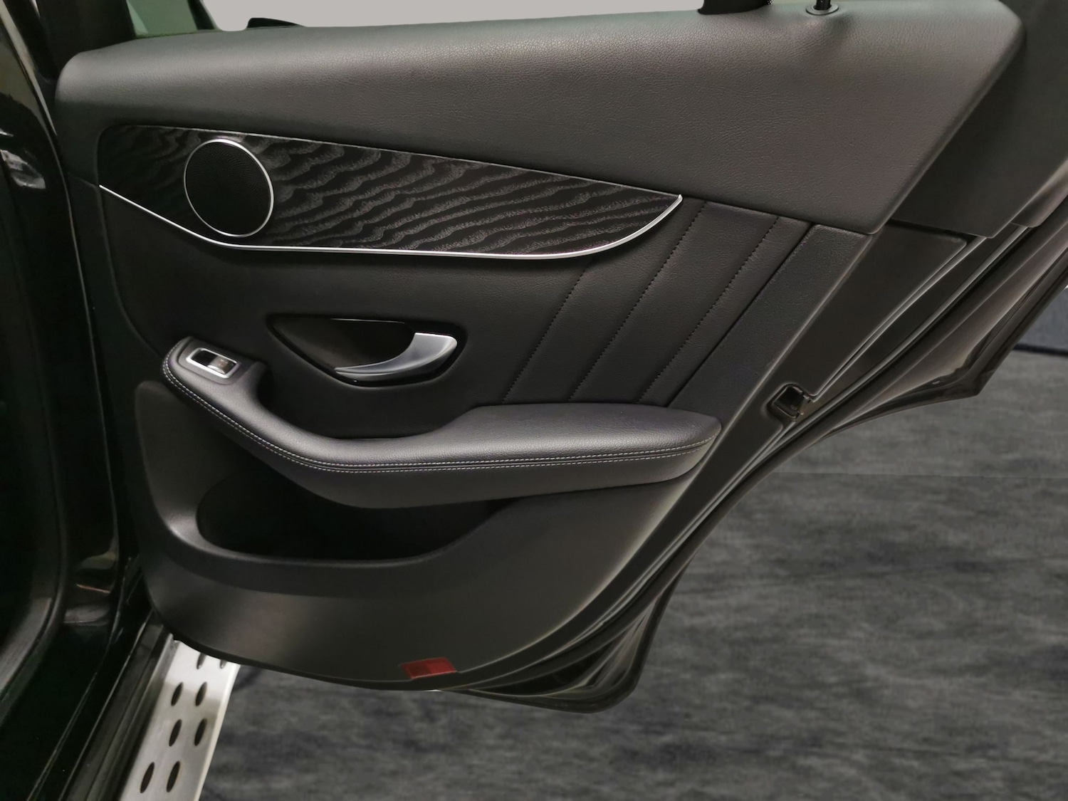 Used Mercedes-Benz GLC 2018 for sale - 76502004: Photo 28