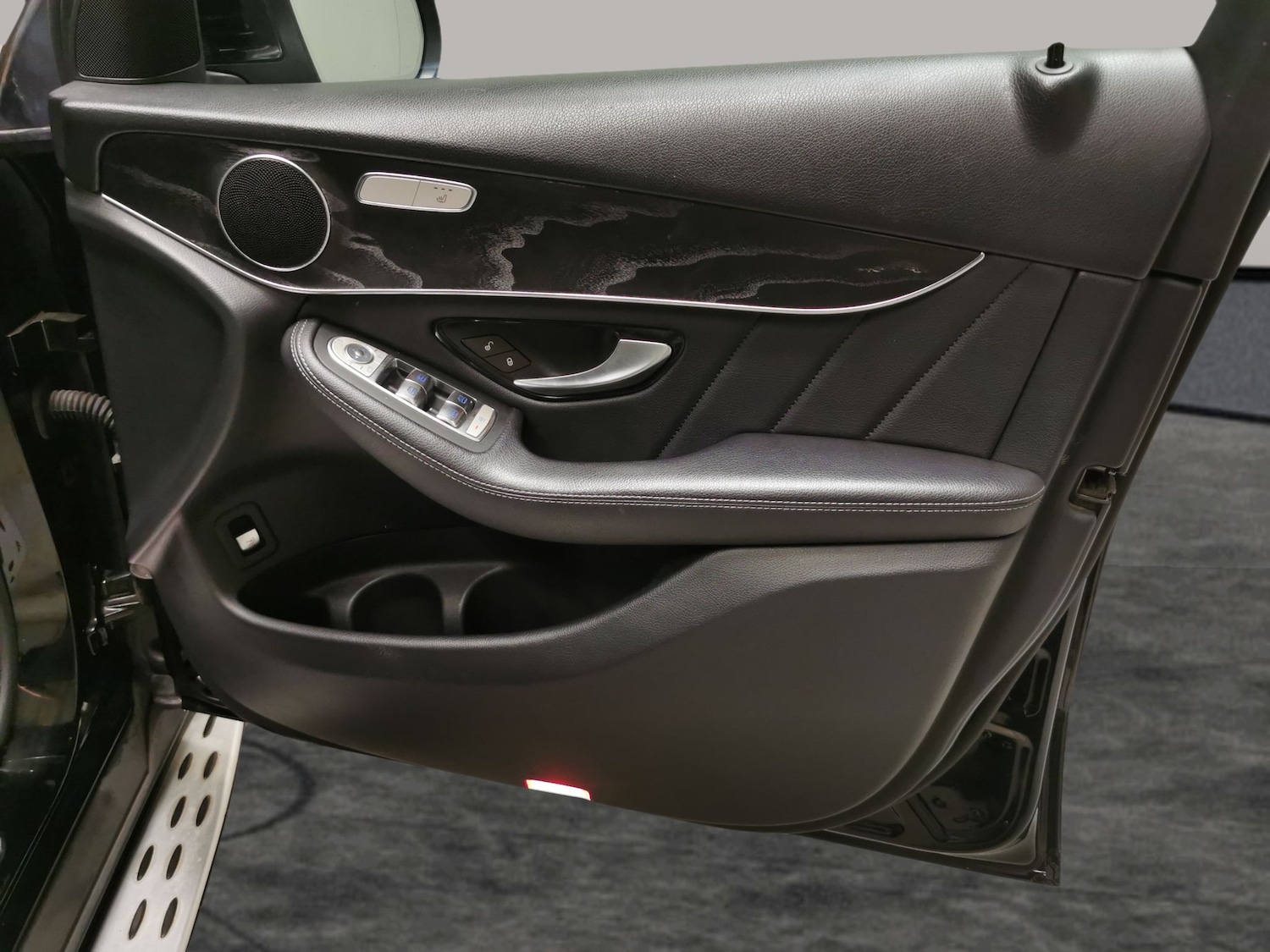 Used Mercedes-Benz GLC 2018 for sale - 76502004: Photo 29