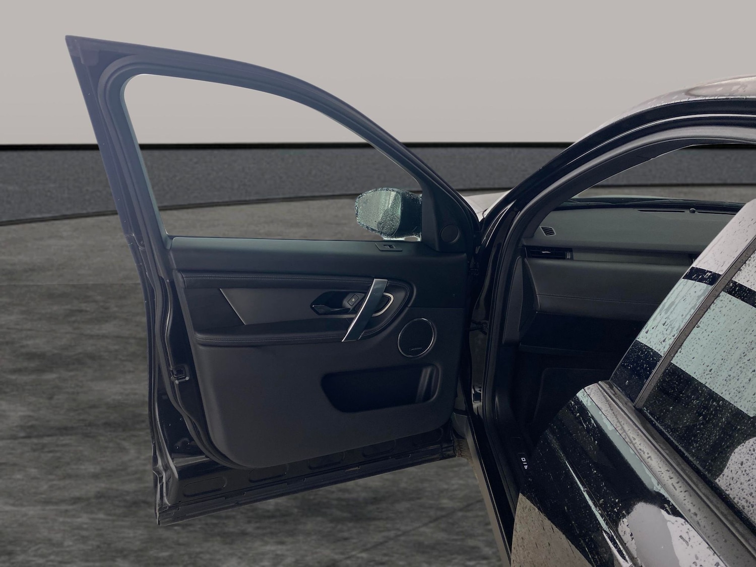 Used Land Rover Discovery Sport 2024 for sale - 77354099: Photo 30