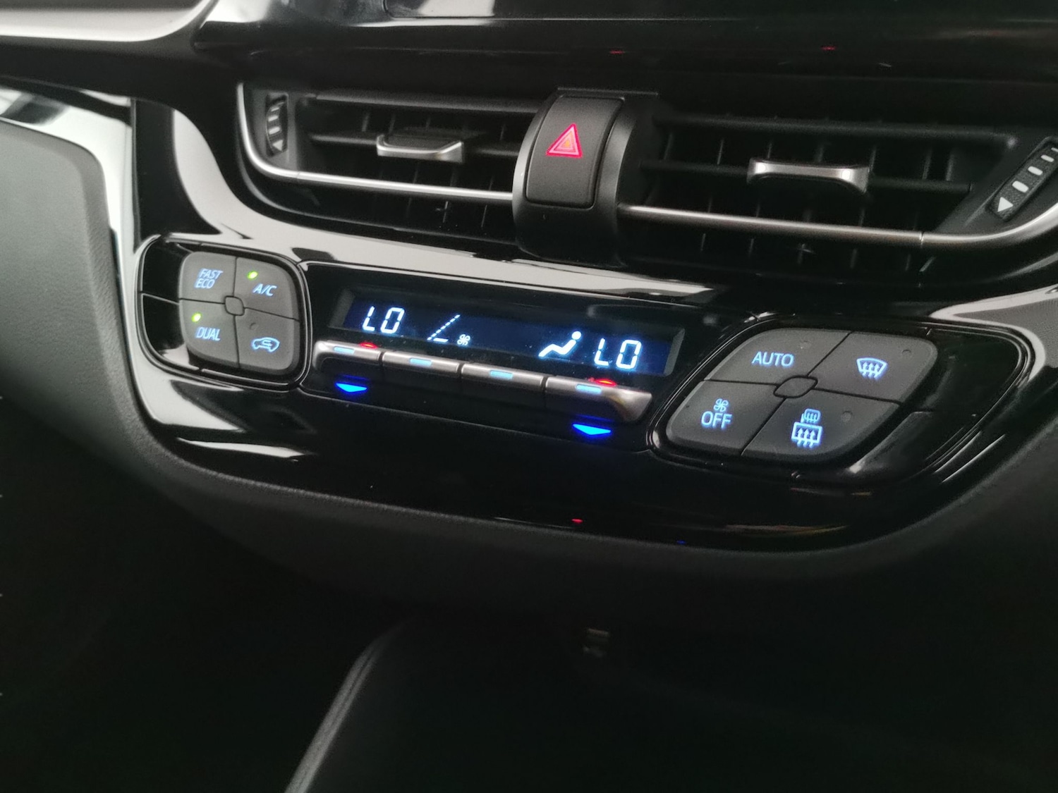 Used Toyota C-HR 2023 for sale - 78166791: Photo 16