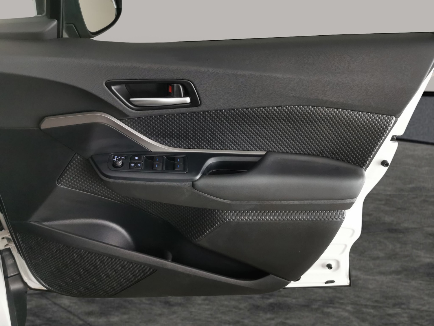 Used Toyota C-HR 2023 for sale - 78166791: Photo 25