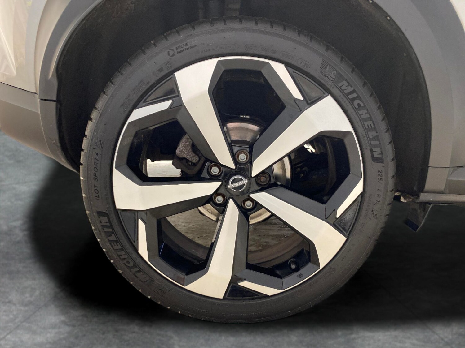 Used Nissan Juke 2023 for sale - 77888159: Photo 24