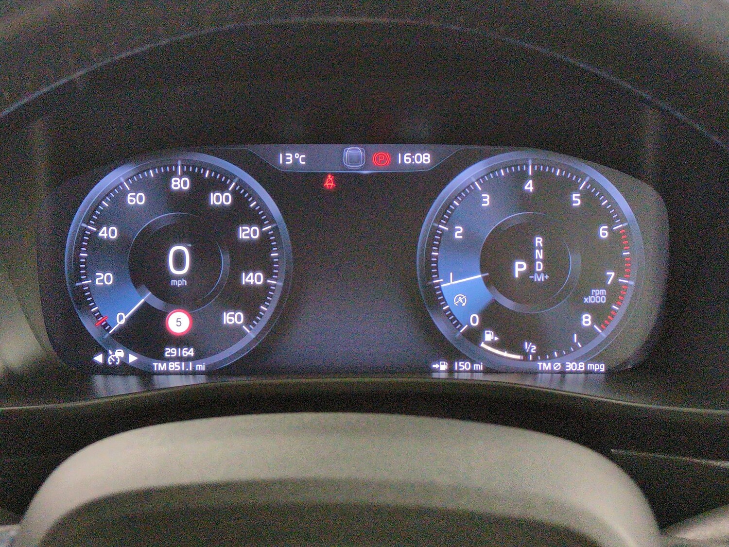 Used Volvo XC40 for sale - 76738729: Photo 27