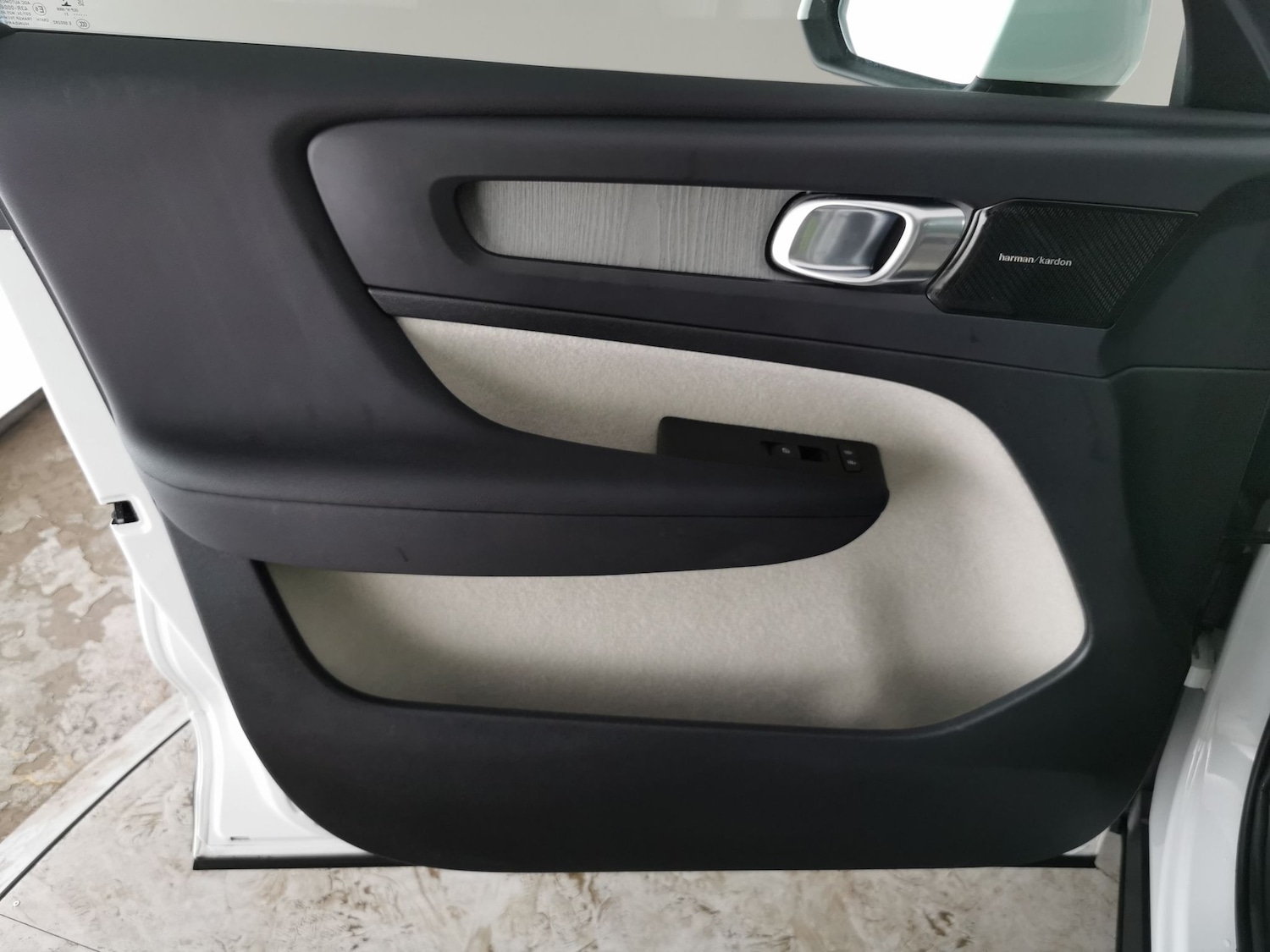 Used Volvo XC40 for sale - 76738729: Photo 33