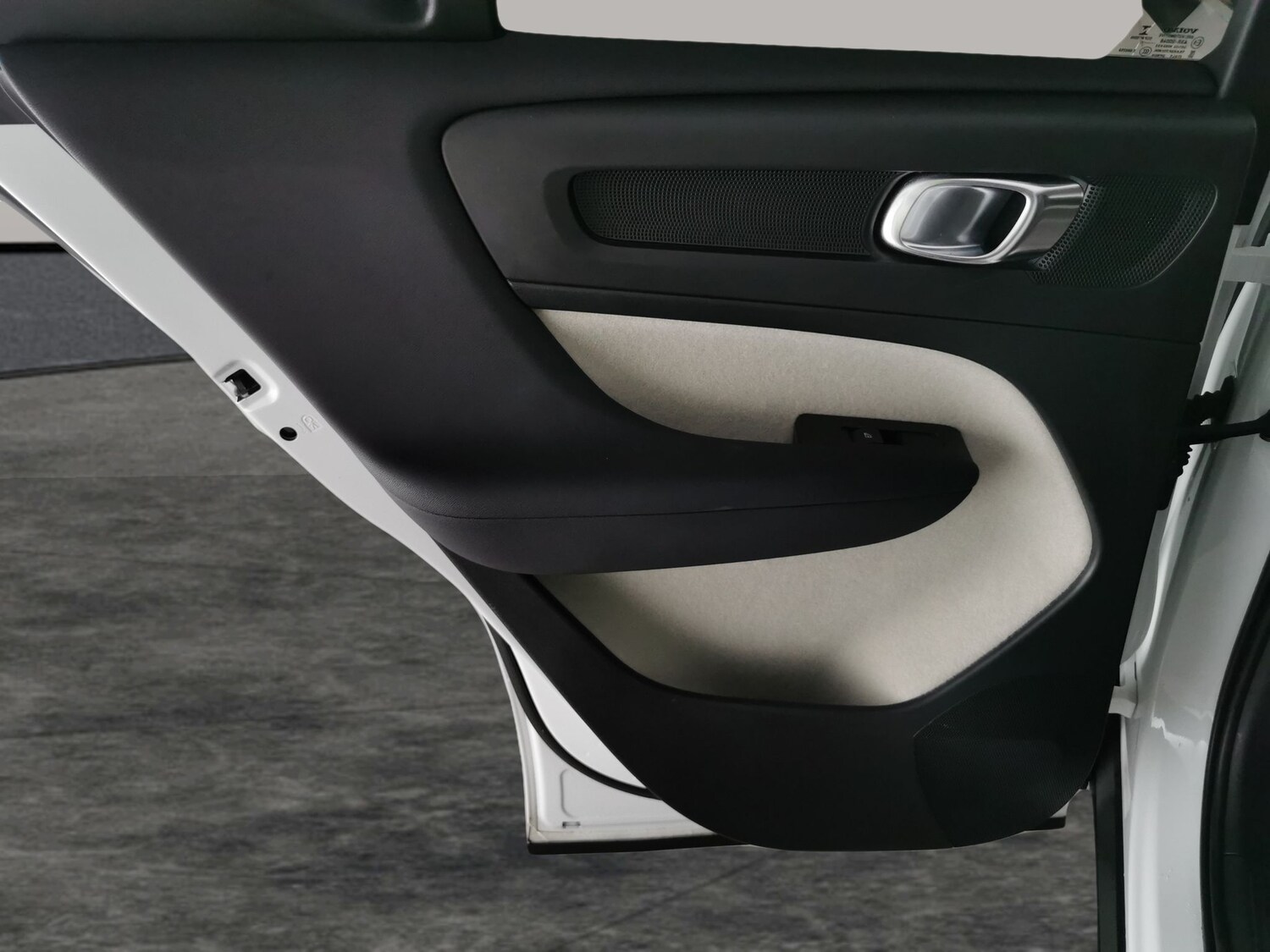 Used Volvo XC40 for sale - 76738729: Photo 34