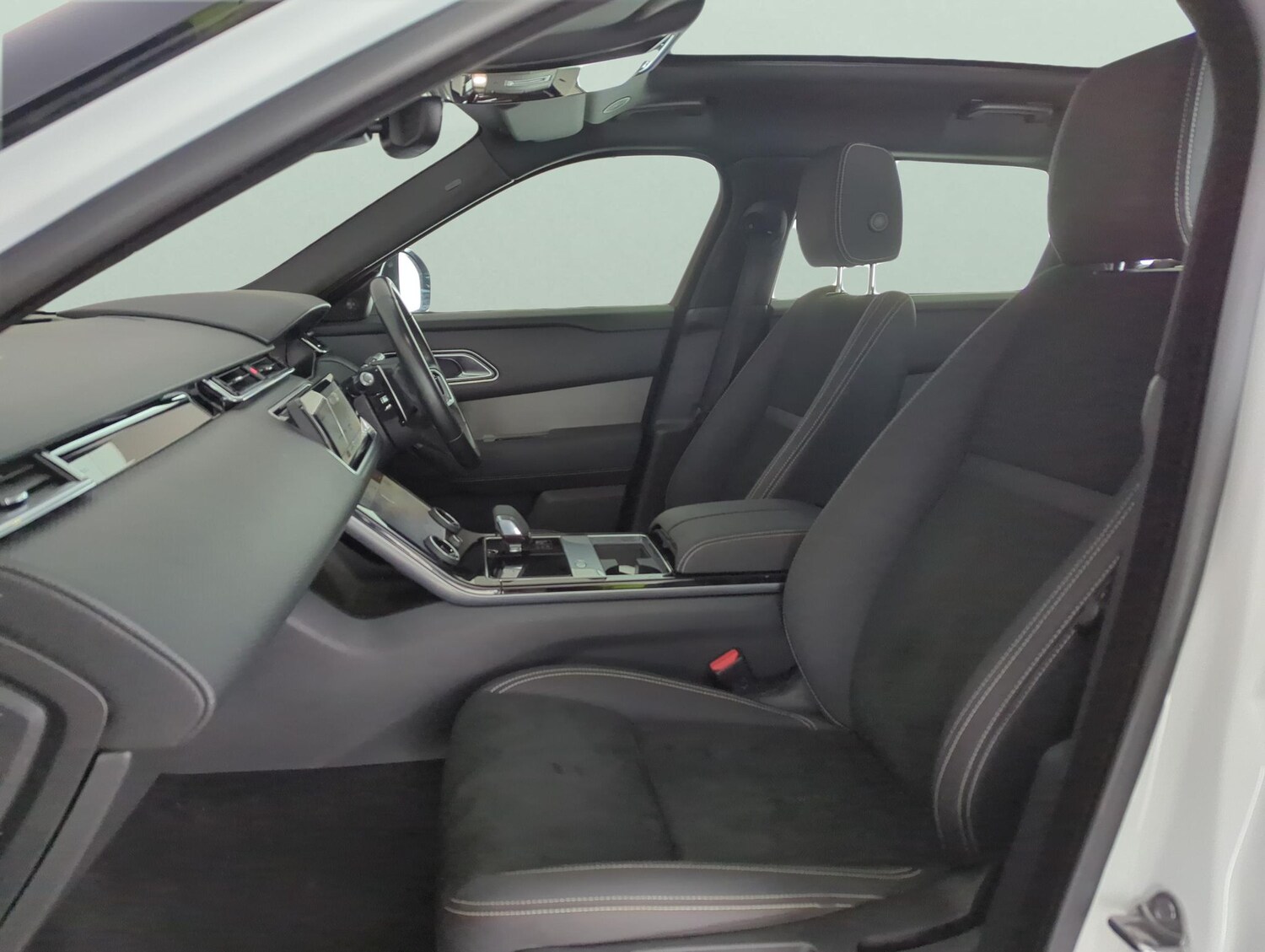 Used Land Rover Range Rover Velar 2022 for sale - 77888189: Photo 4