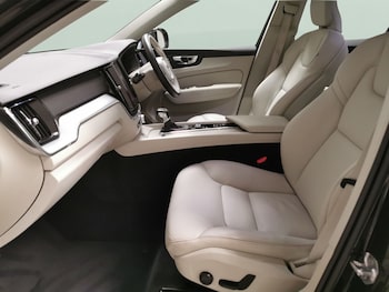 Used Volvo XC60 2020 for sale - 77829835: Photo