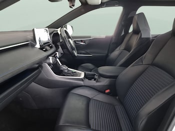 Used Toyota RAV4 2020 for sale - 76948807: Photo