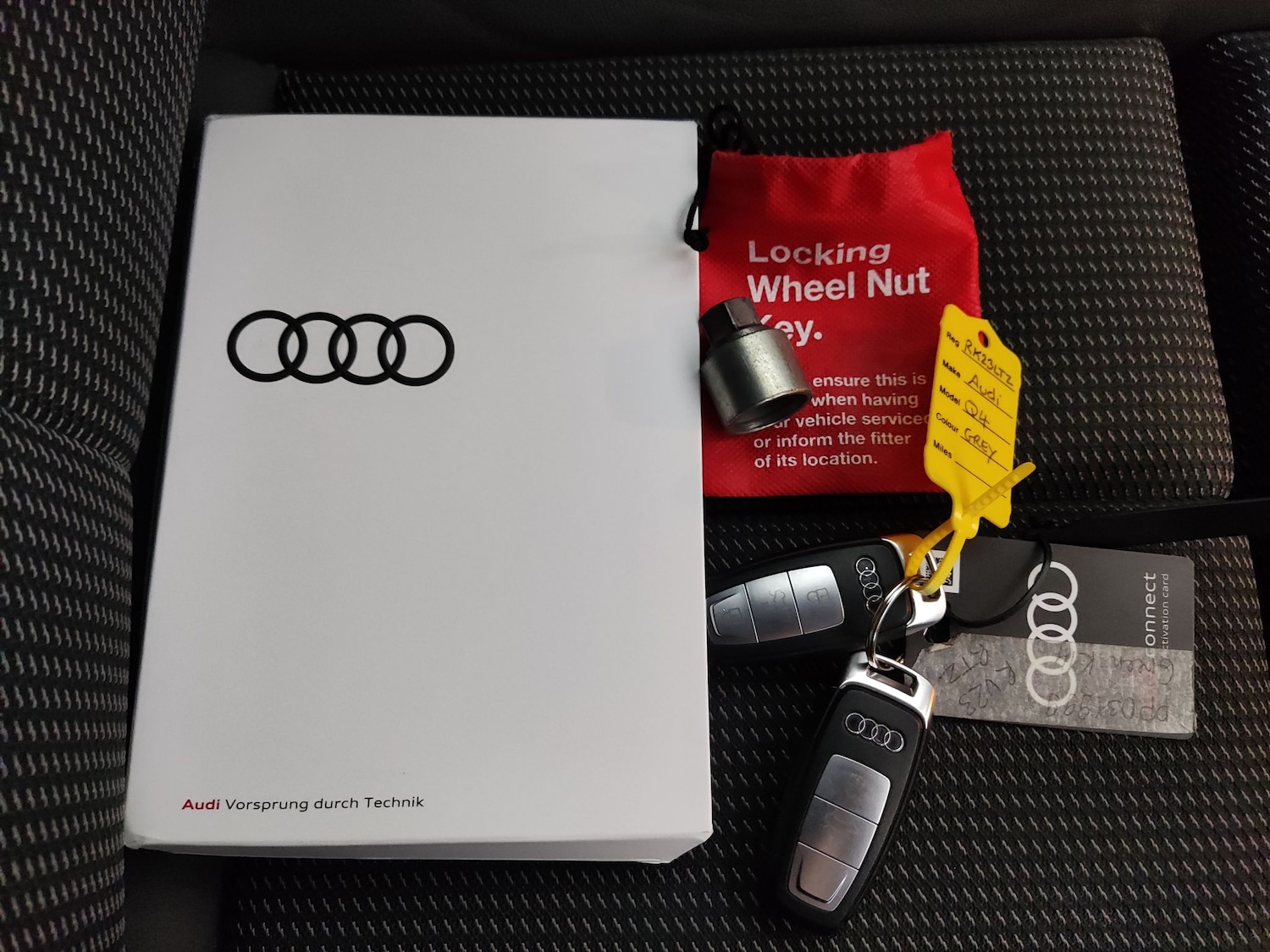 Used Audi Q4 e-tron 2023 for sale - 78129488: Photo 37