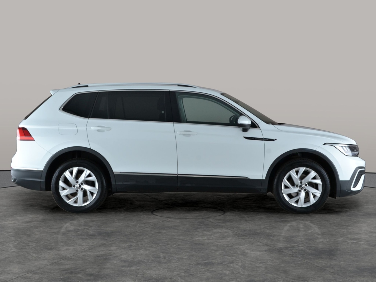 Used Volkswagen Tiguan Allspace 2022 for sale - 77167498: Photo 9