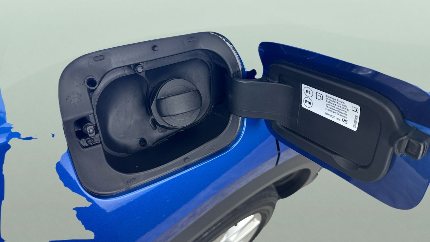 Used Volkswagen T-Roc 2019 for sale - 76240947: Photo 12