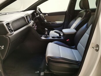 Used Kia Sportage 2018 for sale - 78942793: Photo