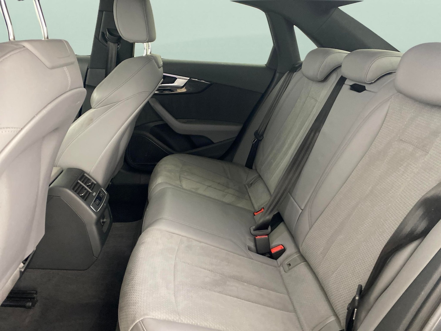 Used Audi A4 2023 for sale - 77897328: Photo 25