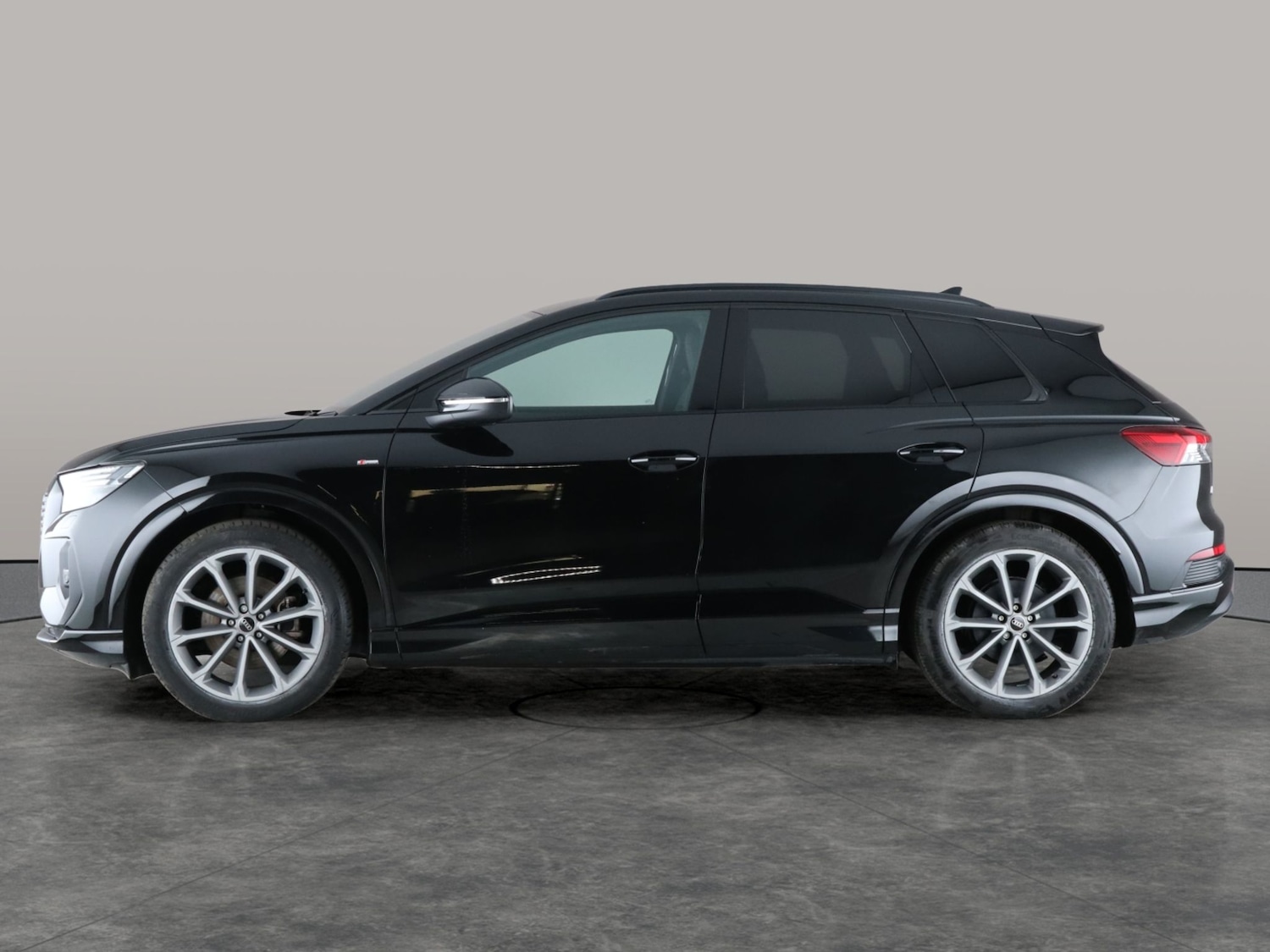 Used Audi Q4 e-tron 2021 for sale - 76709865: Photo 12