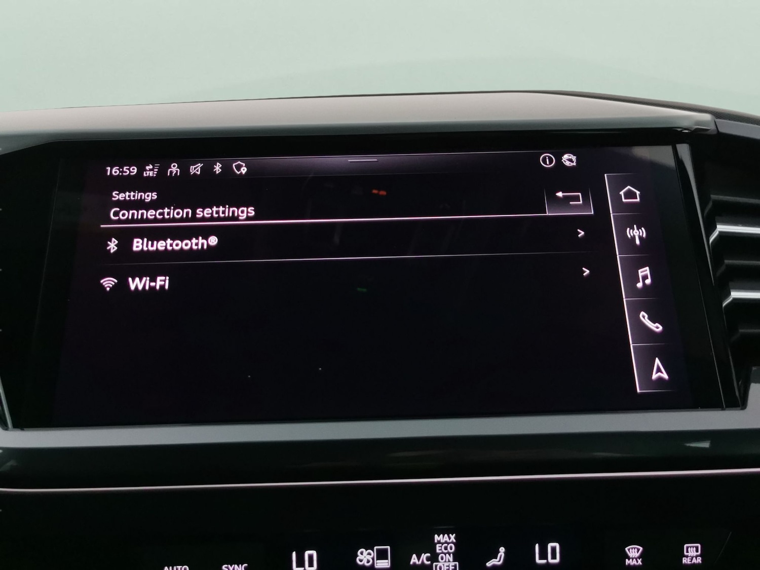 Used Audi Q4 e-tron 2023 for sale - 78132502: Photo 16