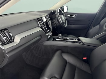 Used Volvo XC60 2023 for sale - 79415044: Photo