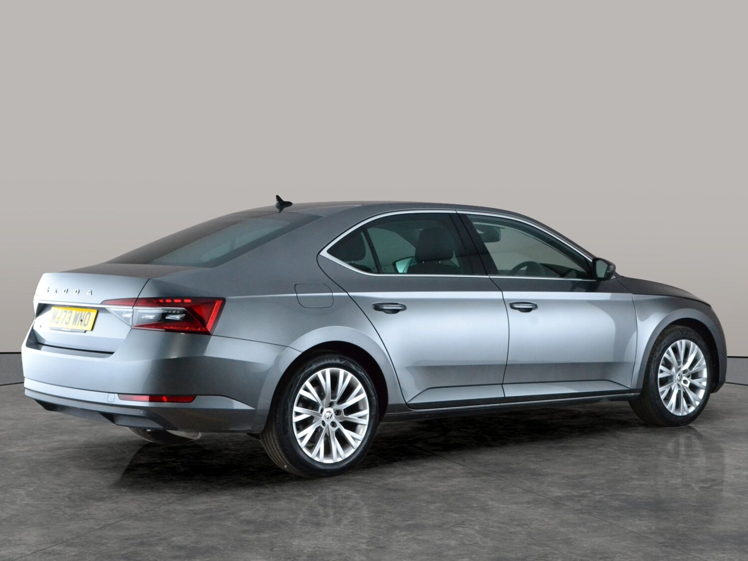 Used Skoda Superb 2023 for sale - 77756828: Photo 10
