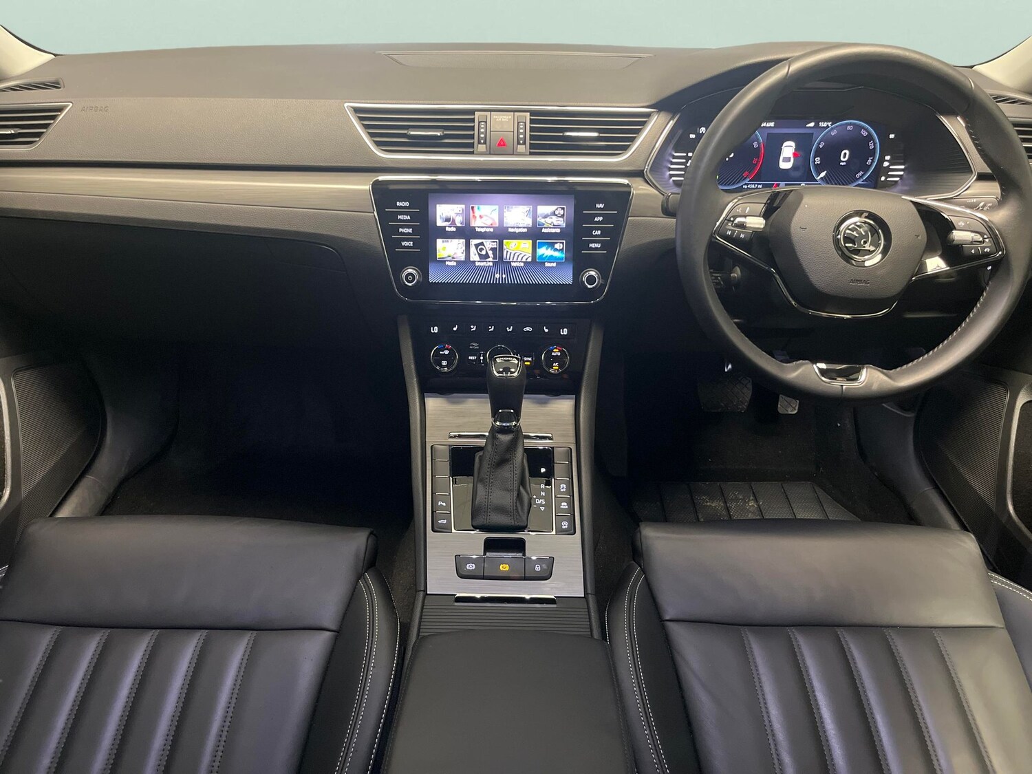 Used Skoda Superb 2023 for sale - 77756828: Photo 7