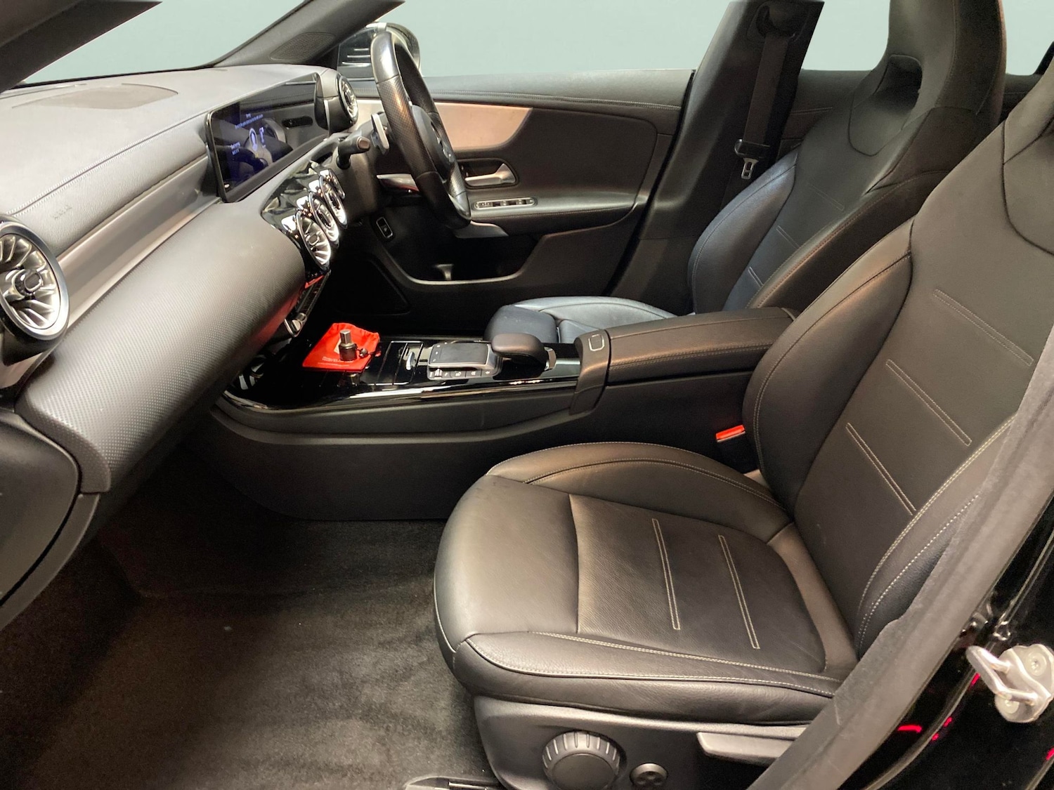 Used Mercedes-Benz CLA 2022 for sale - 77804167: Photo 4