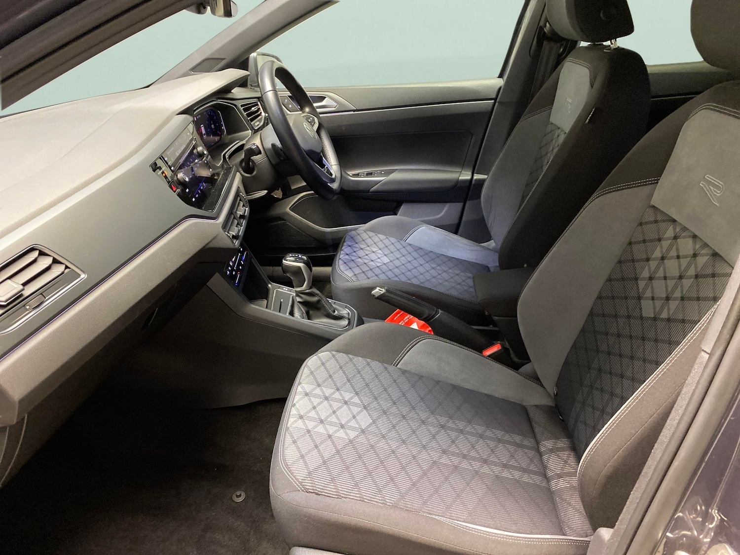 Used Volkswagen Polo 2022 for sale - 77799982: Photo 4