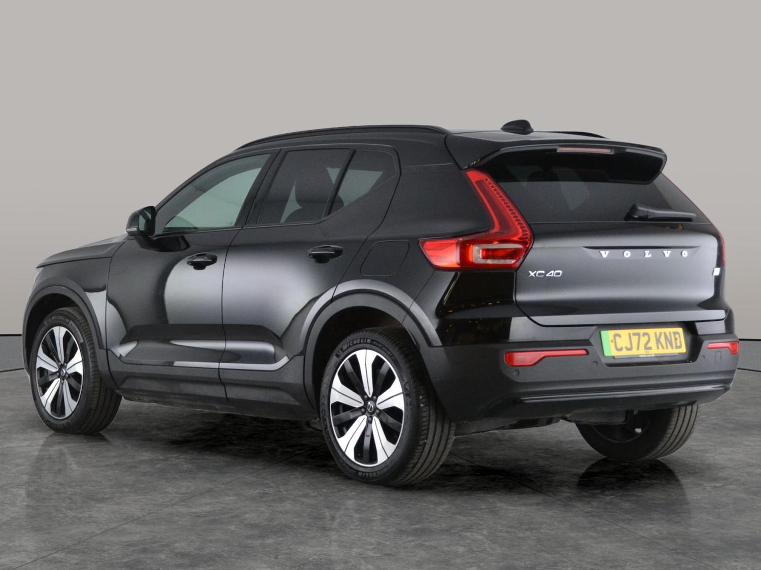 Used Volvo XC40 2023 for sale - 77778908: Photo 9