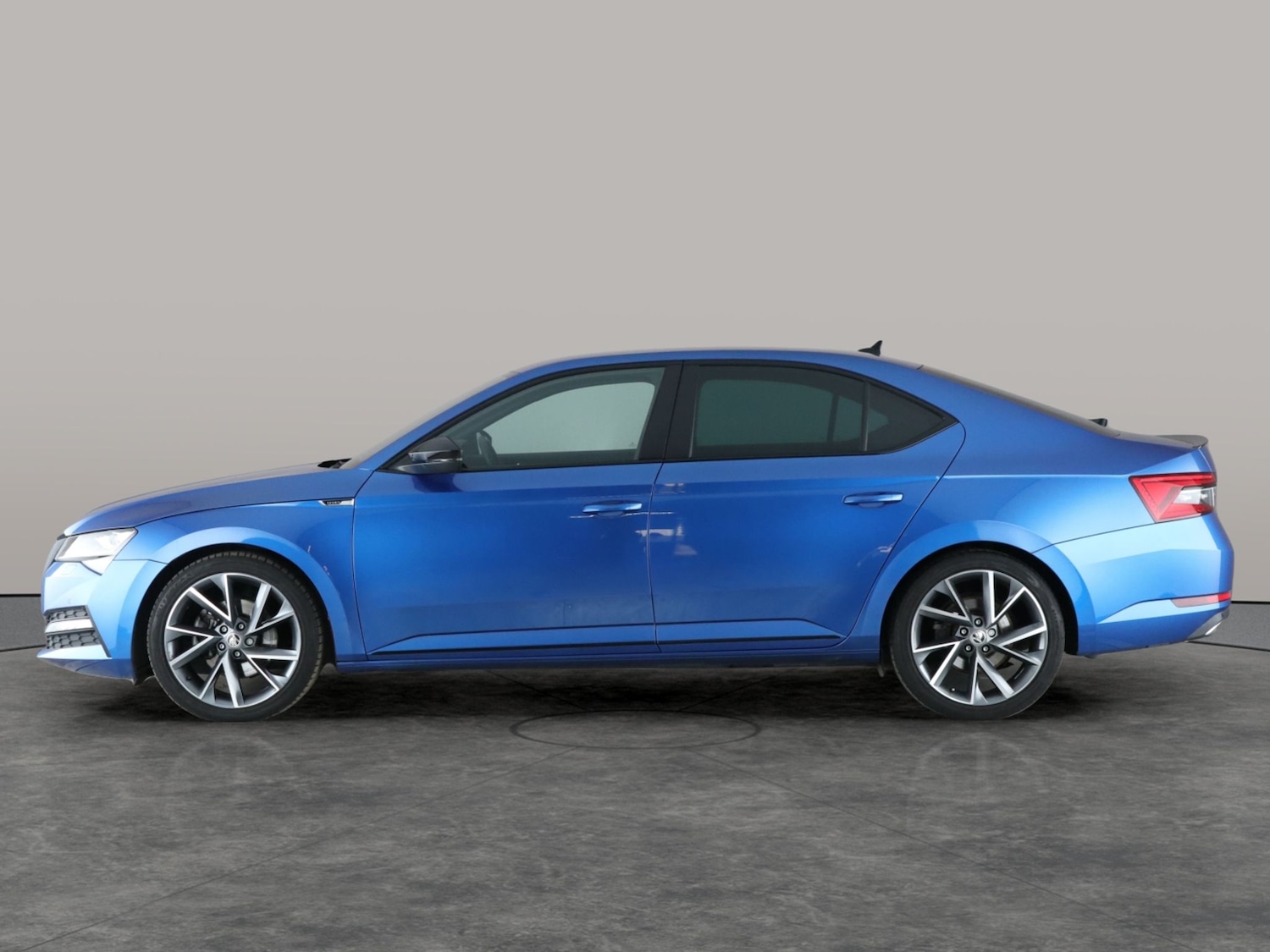 Used Skoda Superb 2023 for sale - 76757213: Photo 12