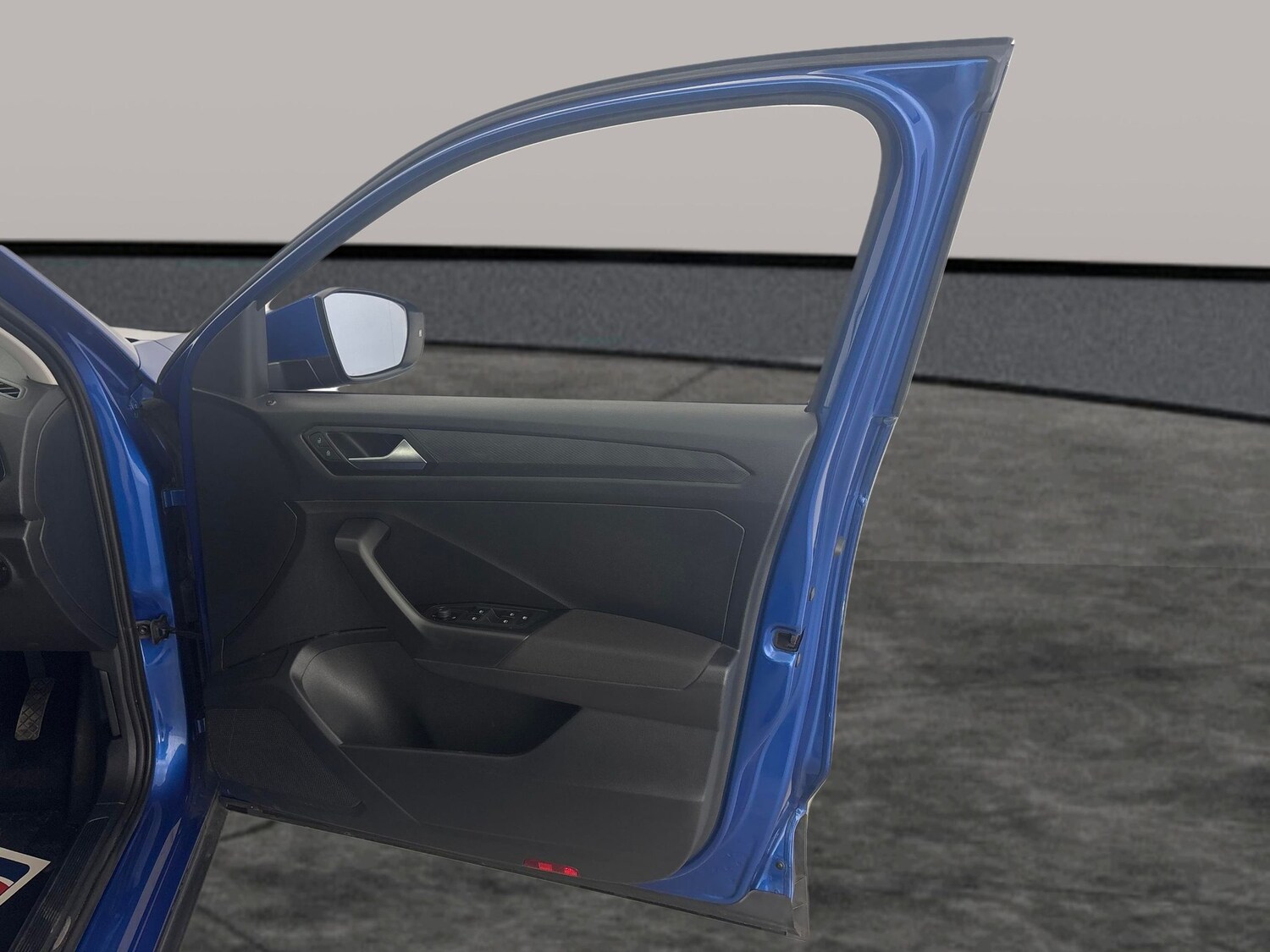 Used Volkswagen T-Roc 2021 for sale - 78197800: Photo 24