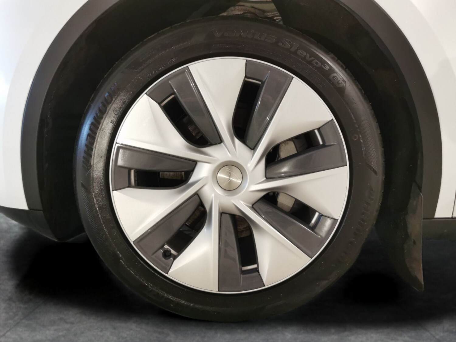 Used Tesla Model Y 2024 for sale - 77756903: Photo 23