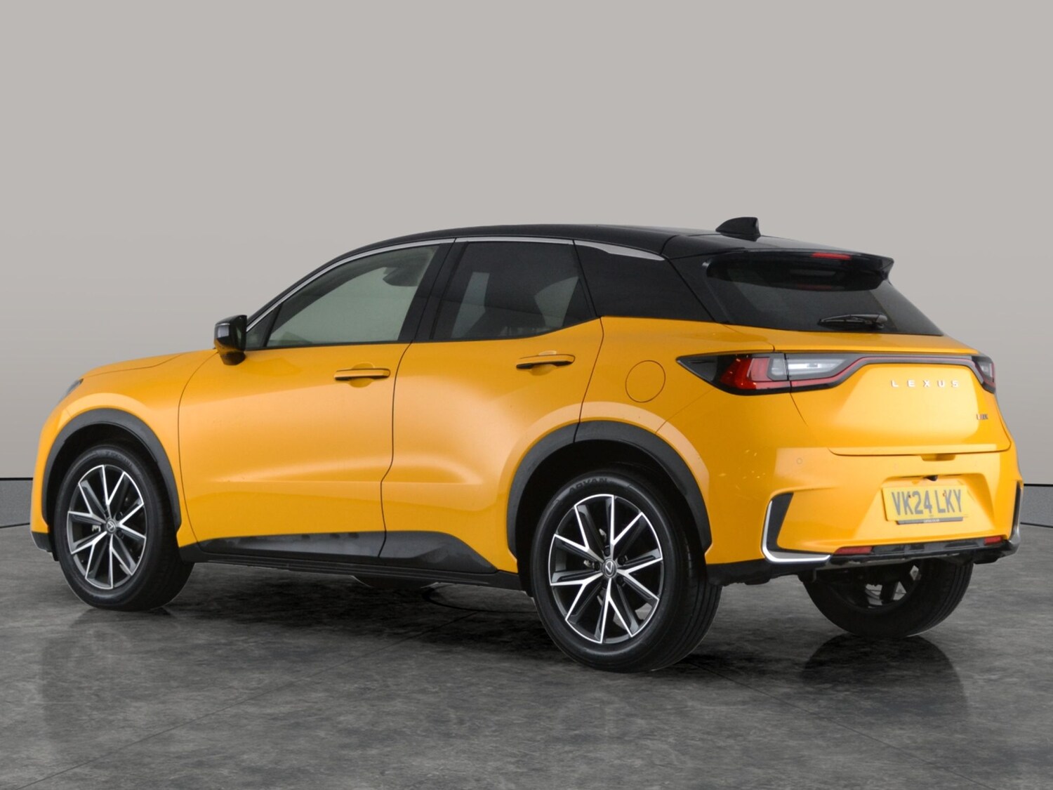 Used Lexus LBX 2024 for sale - 77360886: Photo 9