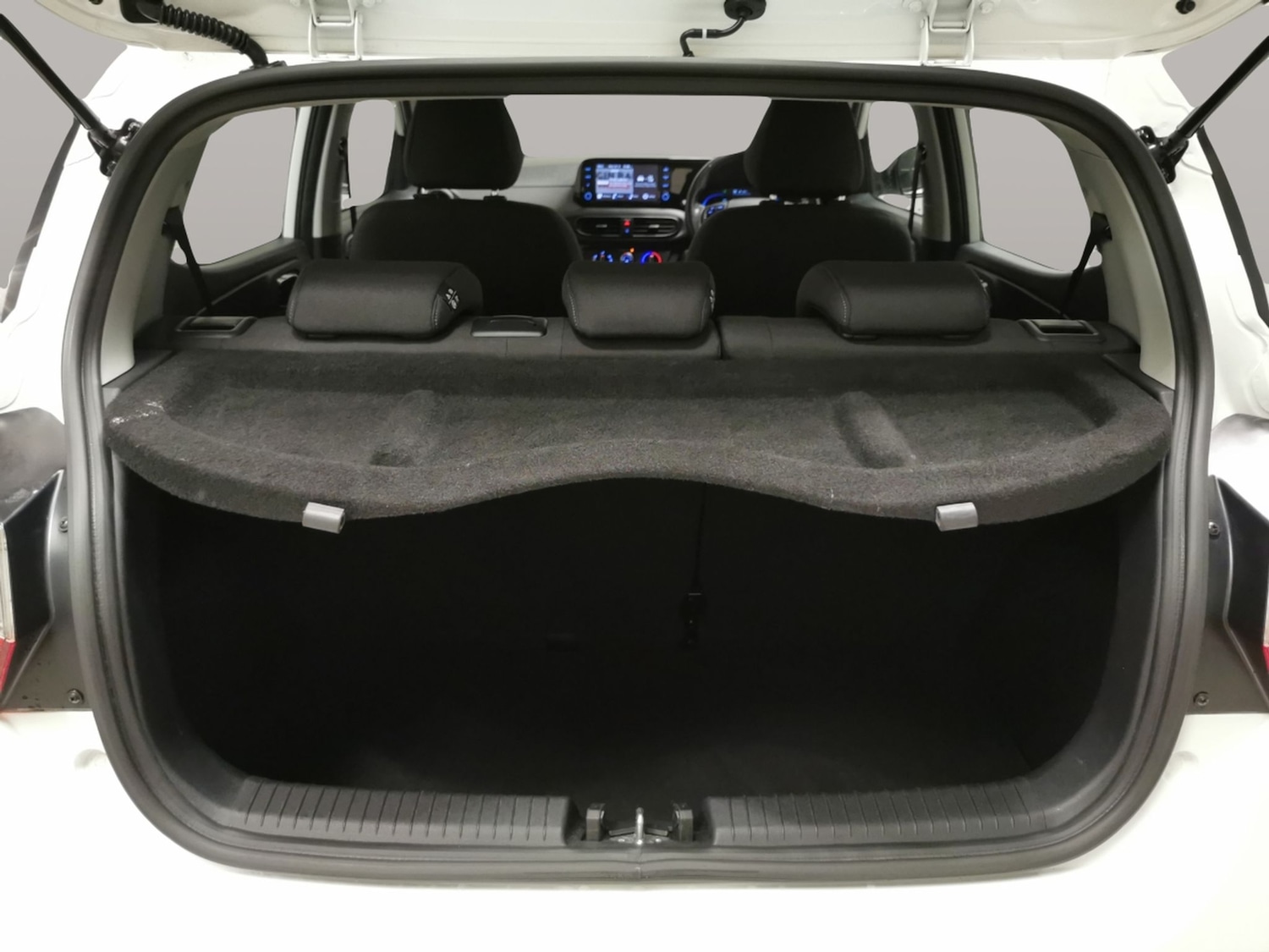 Used Hyundai i10 2023 for sale - 76803934: Photo 33