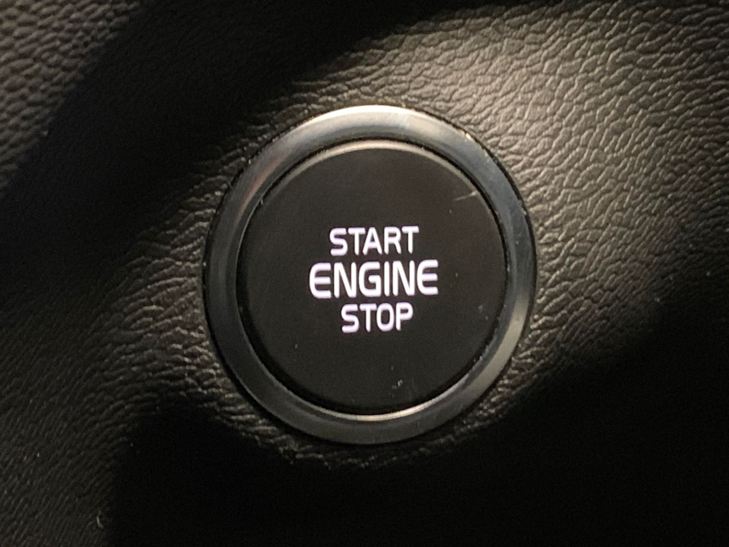 Used Volvo XC40 2022 for sale - 76612316: Photo 18