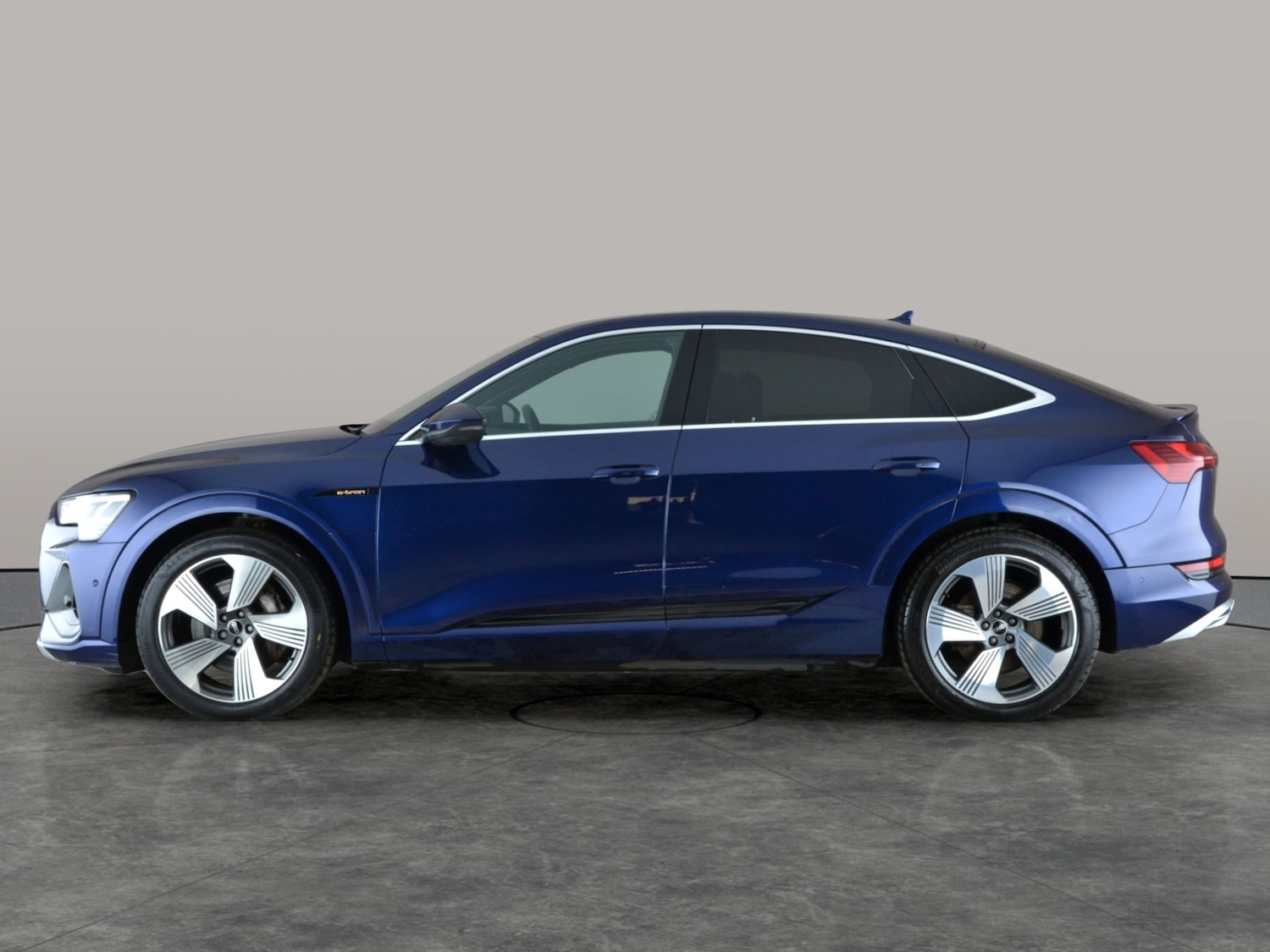 Used Audi e-tron 2022 for sale - 77333523: Photo 14