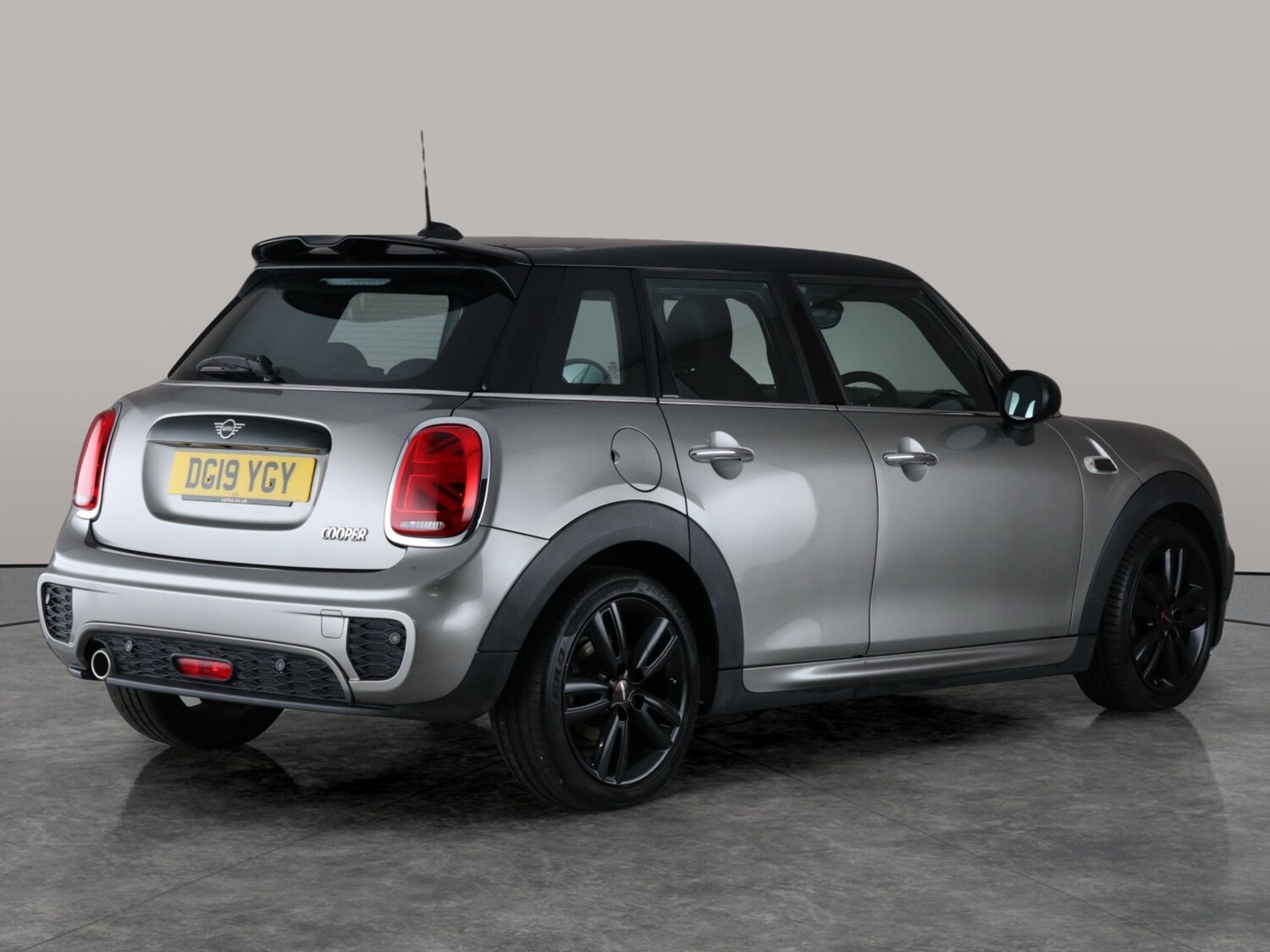 Used MINI Hatch 2019 for sale - 77983173: Photo 9