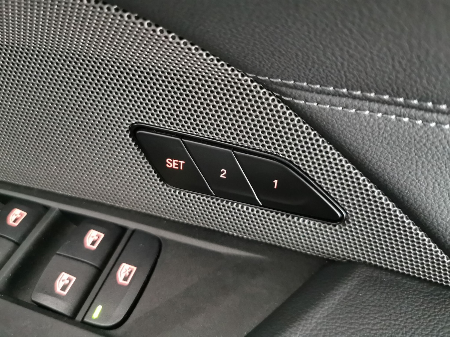 Used BMW i4 2023 for sale - 77196273: Photo 18