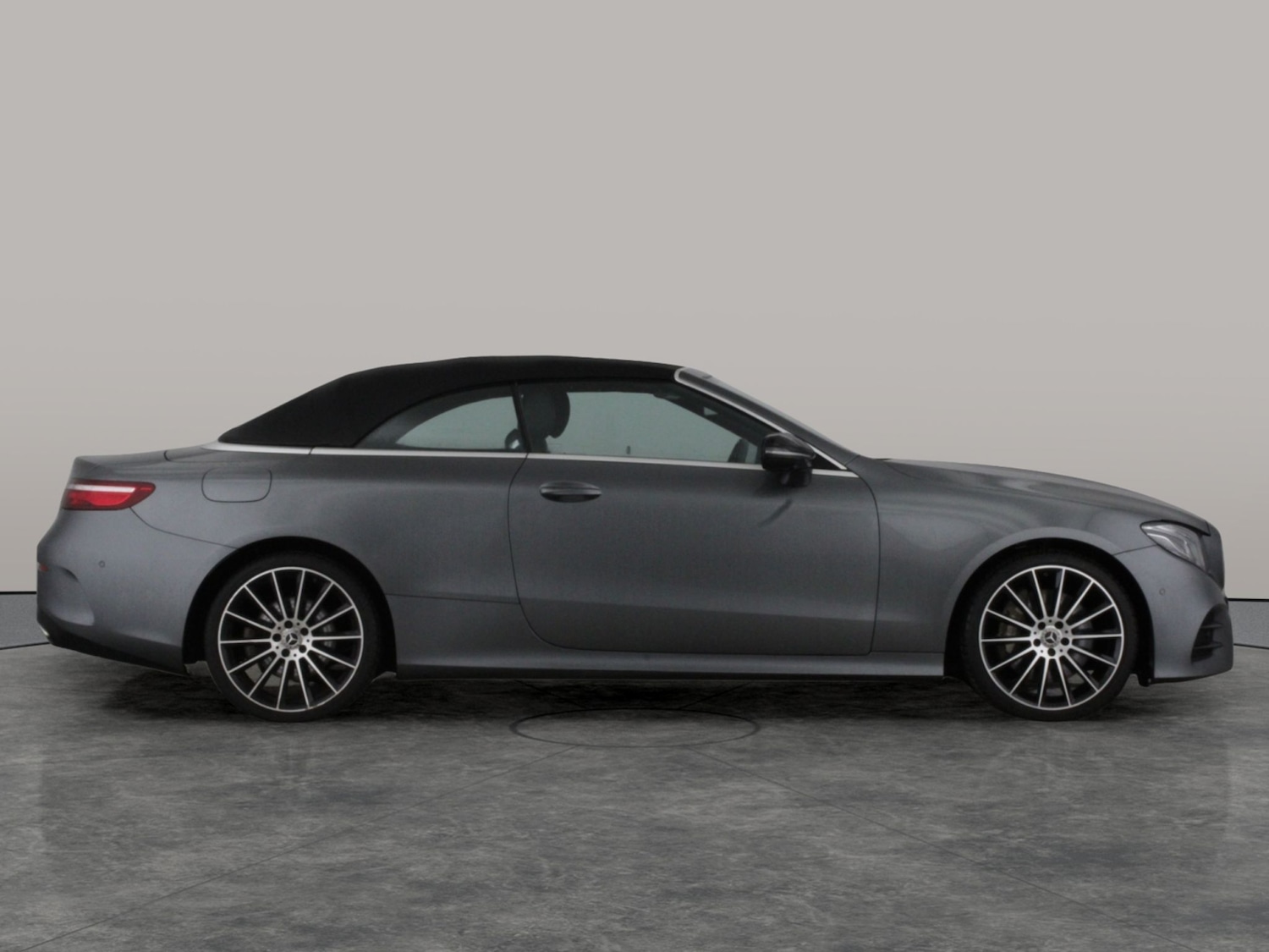 Used Mercedes-Benz E Class 2019 for sale - 77543065: Photo 9